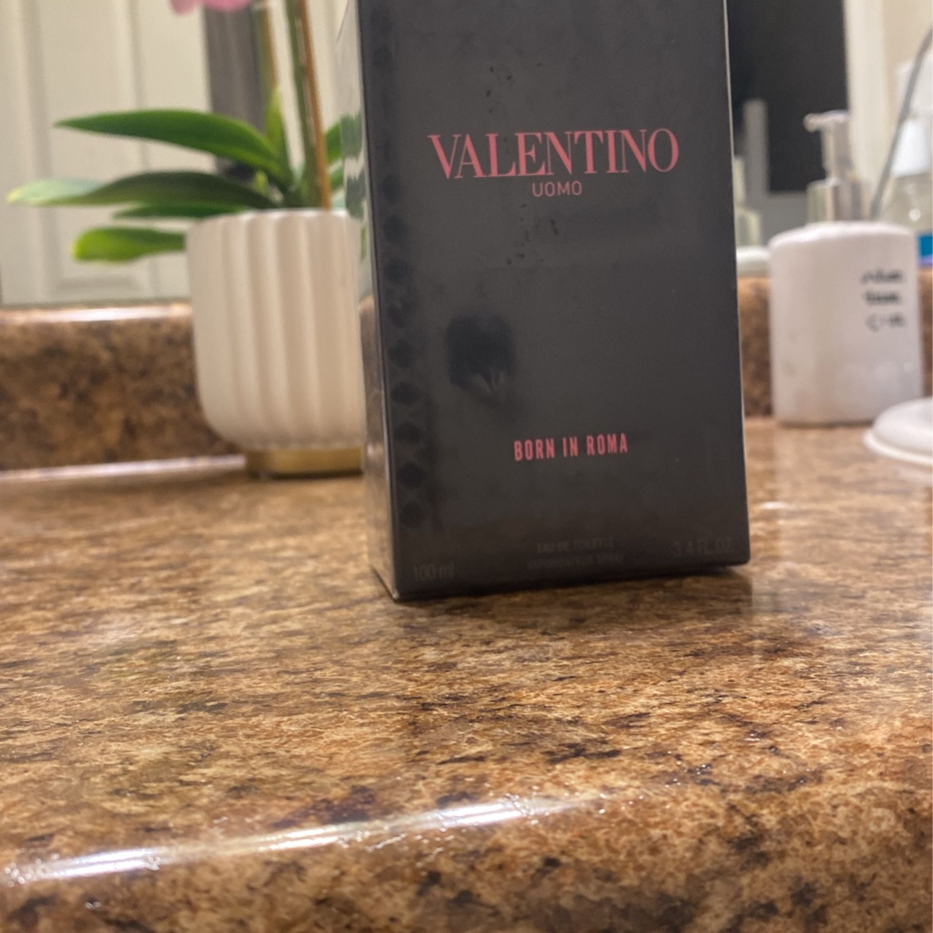 Valentino Uomo Born in Roma 