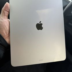 iPad Air 13inch M3 Starlight