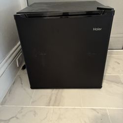 Mini fridge
