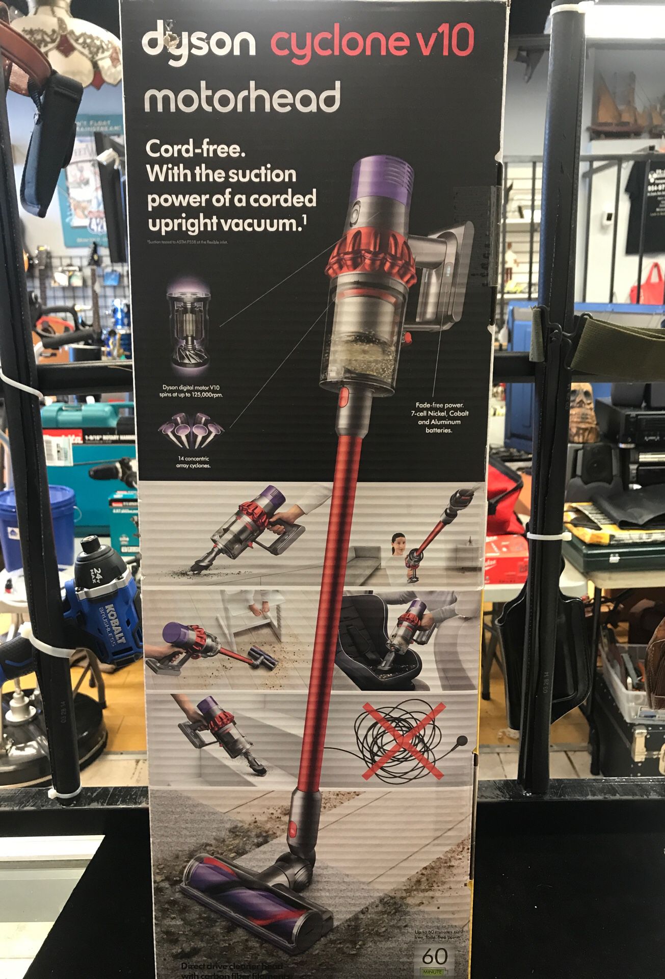 Dyson v10 vaccum cleaner