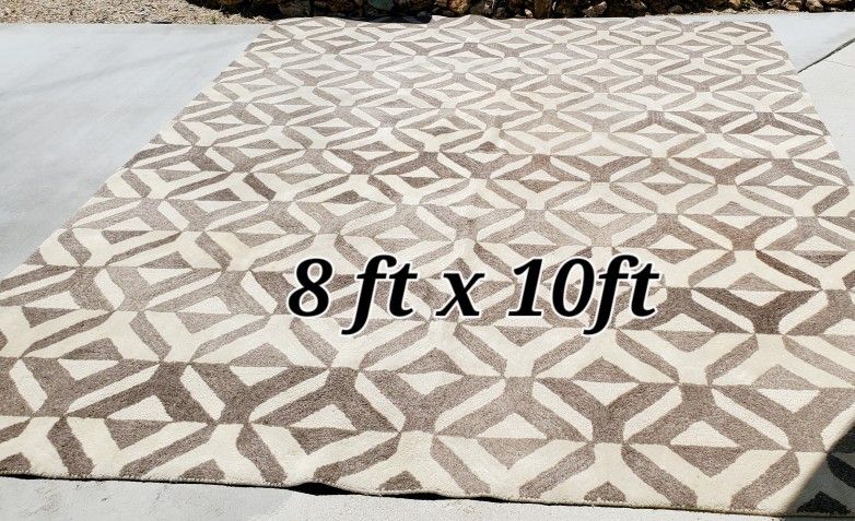 Rug West Elm 8ft x 10 ft Marquis Selling Less than 50% of...