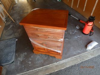 Bedside table / Nightstand