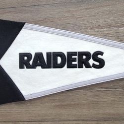 OAKLAND RAIDERS Wool Blend Pennant 17x40 Winning Streak Sports Las Vegas Raiders