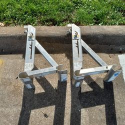 (2)  Werner ladder jack