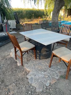 4 foldable chairs