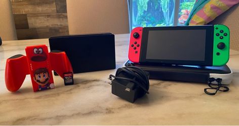 Nintendo Switch with Splatoon 2
