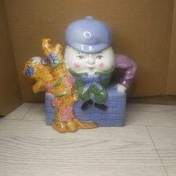 Vintage Humpty Dumpty Teapot