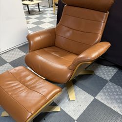 Genuine leather Swiveling, reclining chair with ottoman
