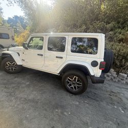 2025 Jeep Wrangler Shara “*******Parting  Out”””””**