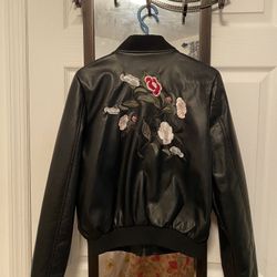 Beautiful black leather bomber jacket in size small