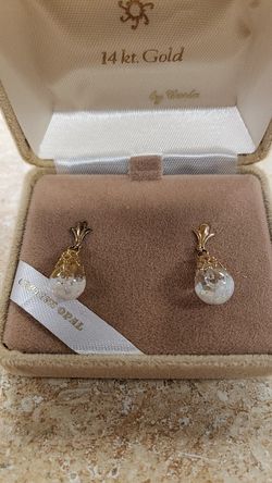 14k Yellow Gold Captive Opal Dangle Earrings