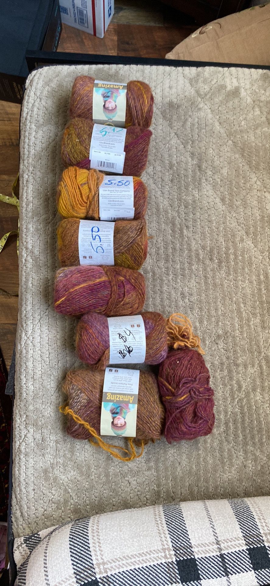 Lot Of Lion brand Amazing Yarn Worsted Mesa