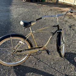 Schwinn Classic 3-Speed Cruiser – Gold/Black – Very Clean w/ Tiny Fender Marks $350