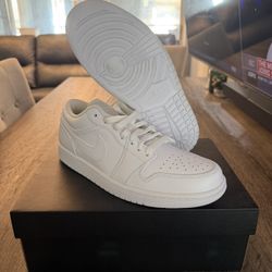 Jordan 1 Triple White 