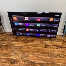 VIZIO 55-Inch V-Series 4K UHD LED Smart TV with Voice Remote, Dolby Vision, HDR10+, Alexa Compatibility, V555-J01