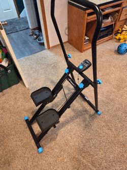 Stair-stepper with handlebar