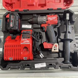 New Milwaukee Hammer Drill/Driver + Battery + Charger + Case 2804-20