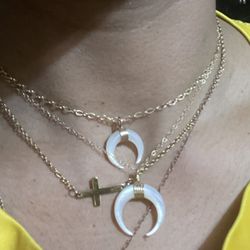 Crescent Moon Necklace /horn Necklace 