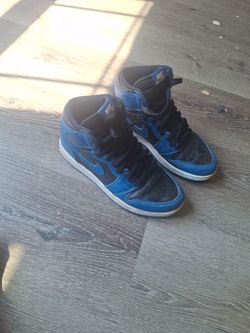 Nike Air Jordan 1 Retro High OG "Dark Marina Blue