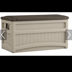 Deck boxes Rubbermade