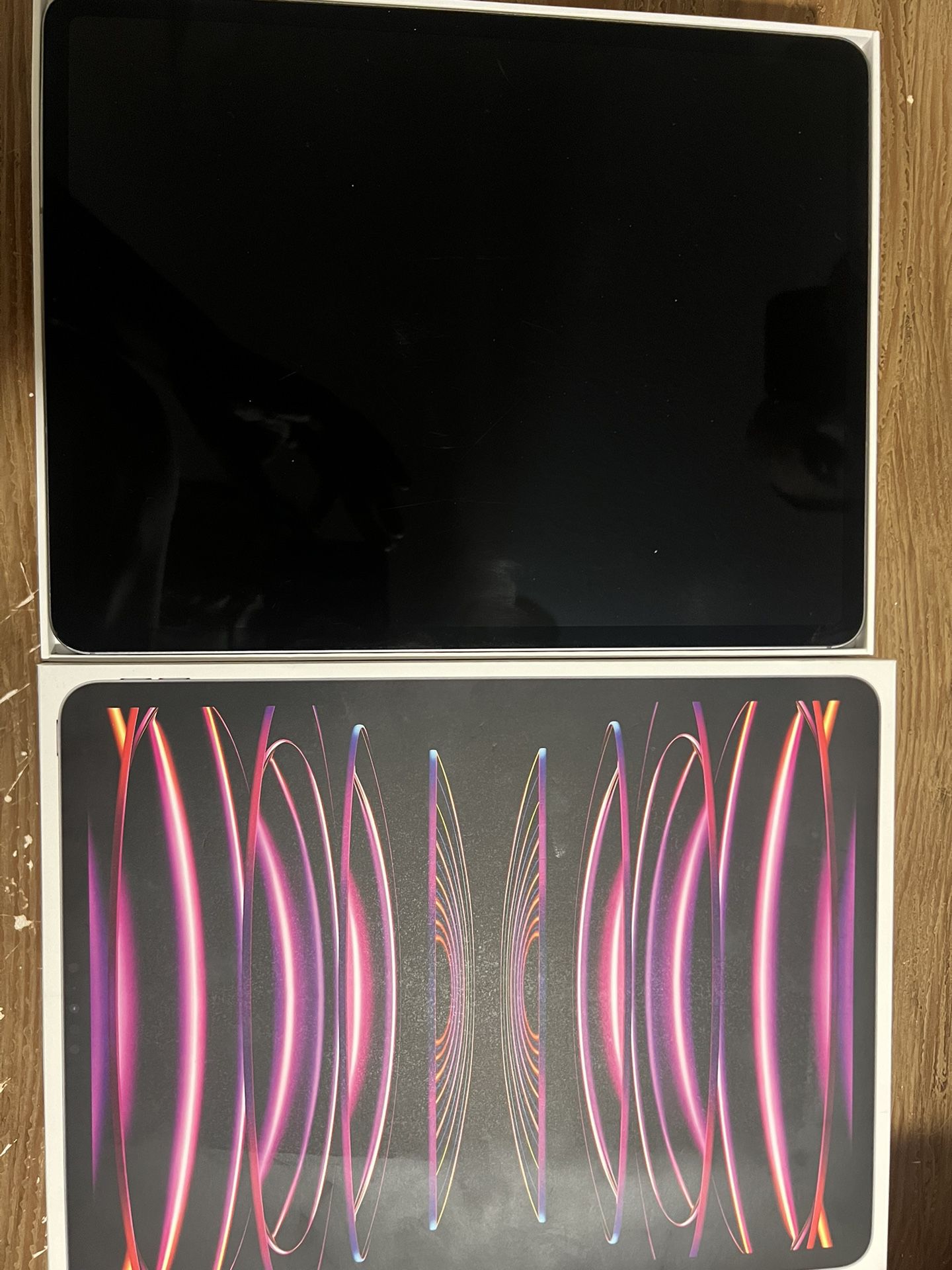 Unlocked Wifi+Cell iPad 12.9 6th Gen  And Apple Pen 