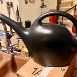 Black Plastic Watering Can 2.6 gallons