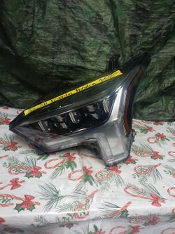 2022-24 Toyota Tundra Left Headlight Computer