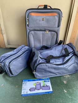 Luggage set