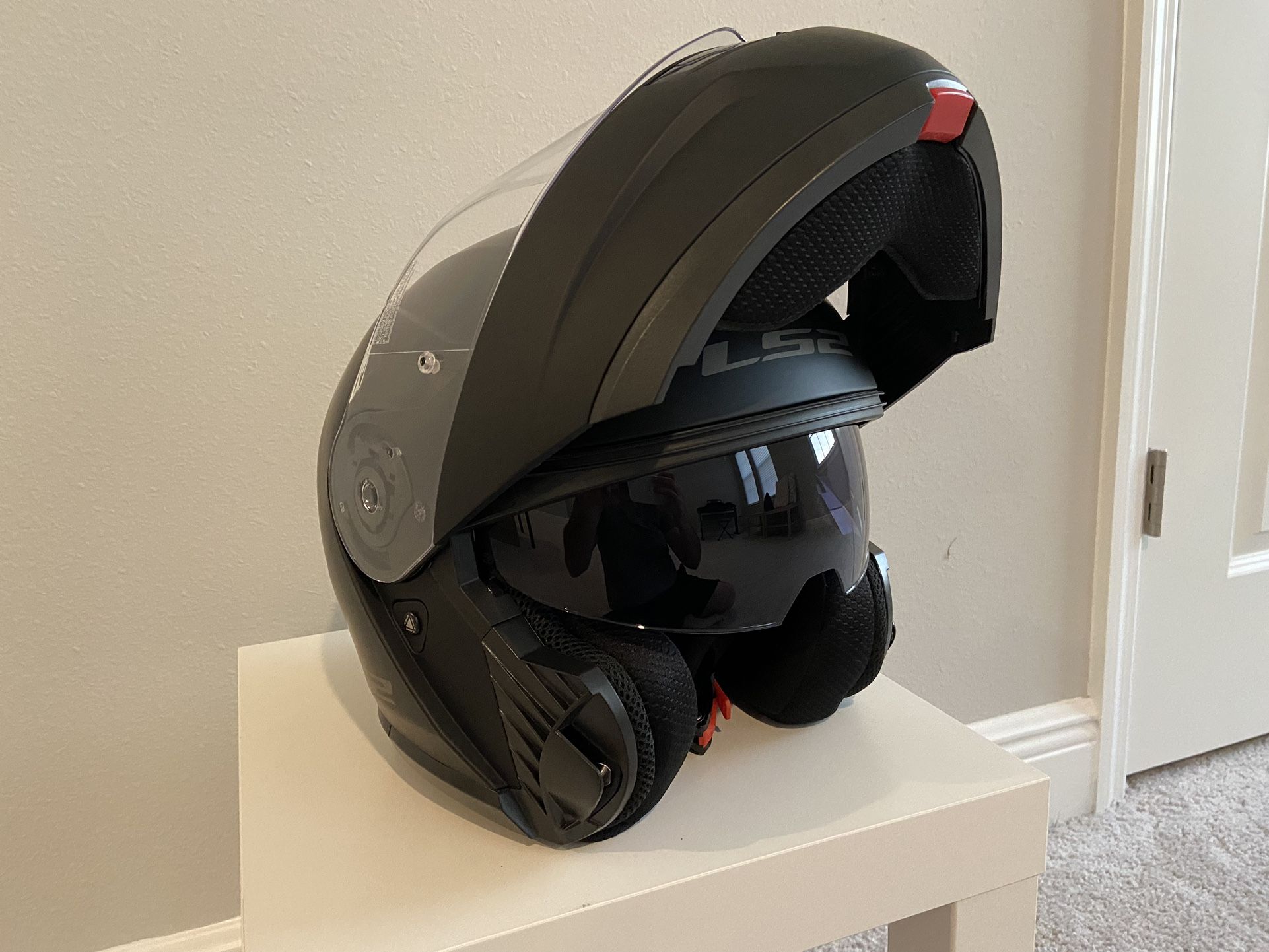 Motorcycle Helmet - Like NEW