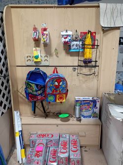 2 shelf units with drawers