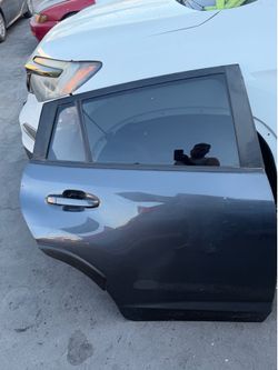 Subaru crosstrek 2024-2025 right rear  door