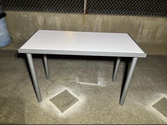 (Medium) Clothing Display Counter/Table - 2 available