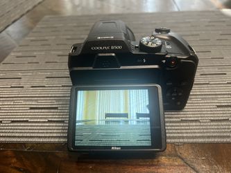 Nikon CoolPix B500
