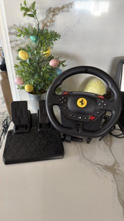 Gaming Steering Wheel with pedals