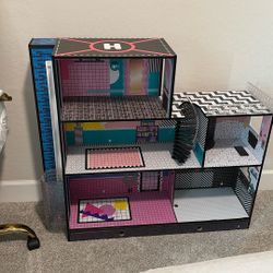 LOL doll House