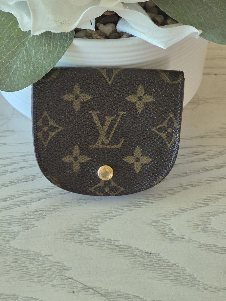 Authentic LOUIS VUITTON Coin Purse