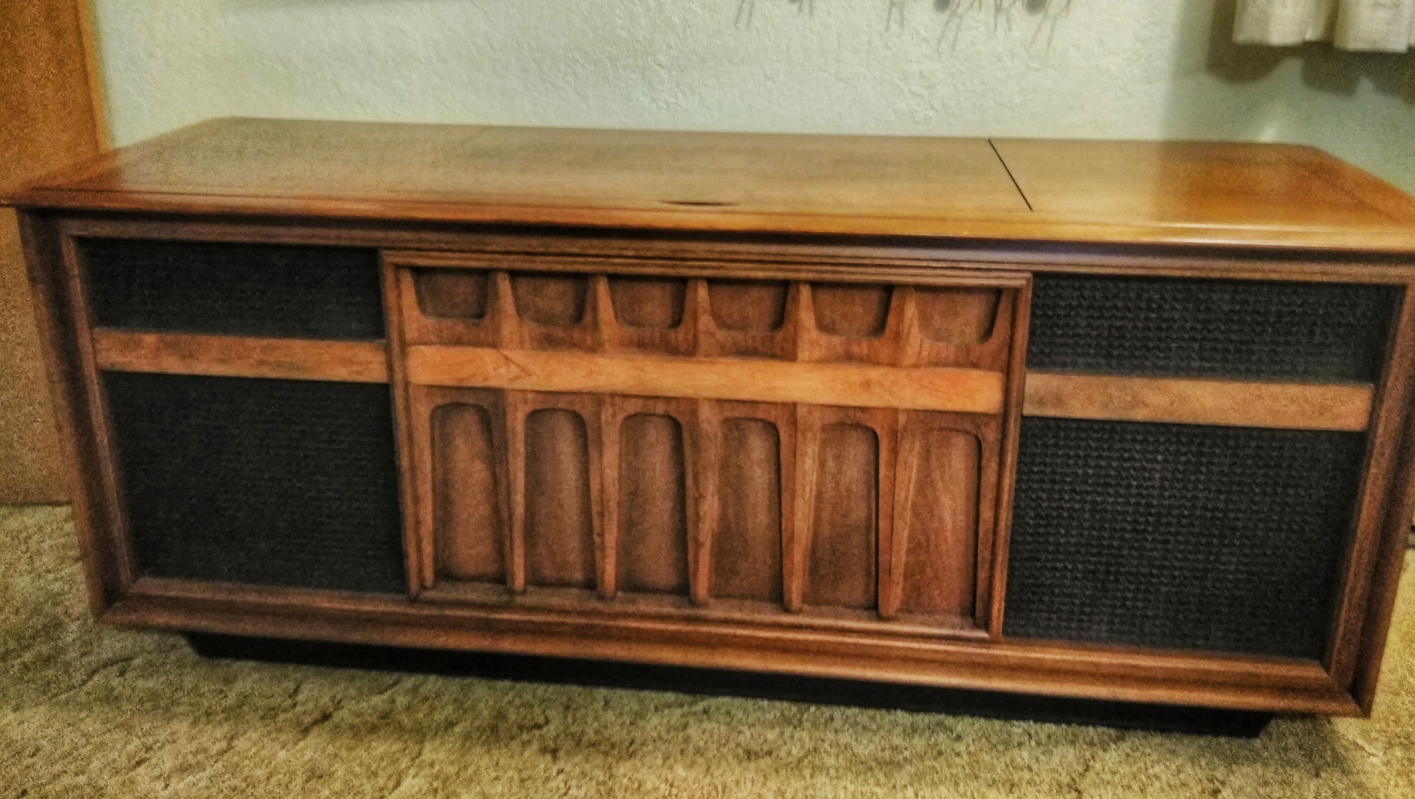 1966 RCA Victor New Vista console "The Skagen"