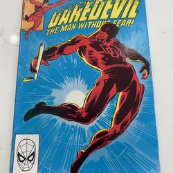 Marvel Comics Daredevil #185 VF Kingpin Foggy Nelson Story/Art by Frank Miller