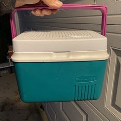 Rubbermaid Personal Cooler