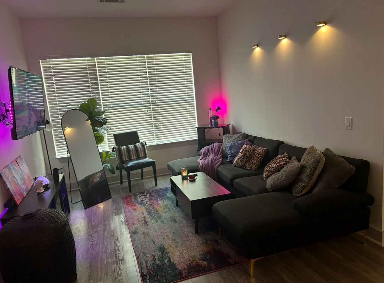 Moving states! Selling all my furniture
