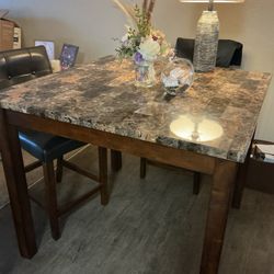 Dining Room Table For $100