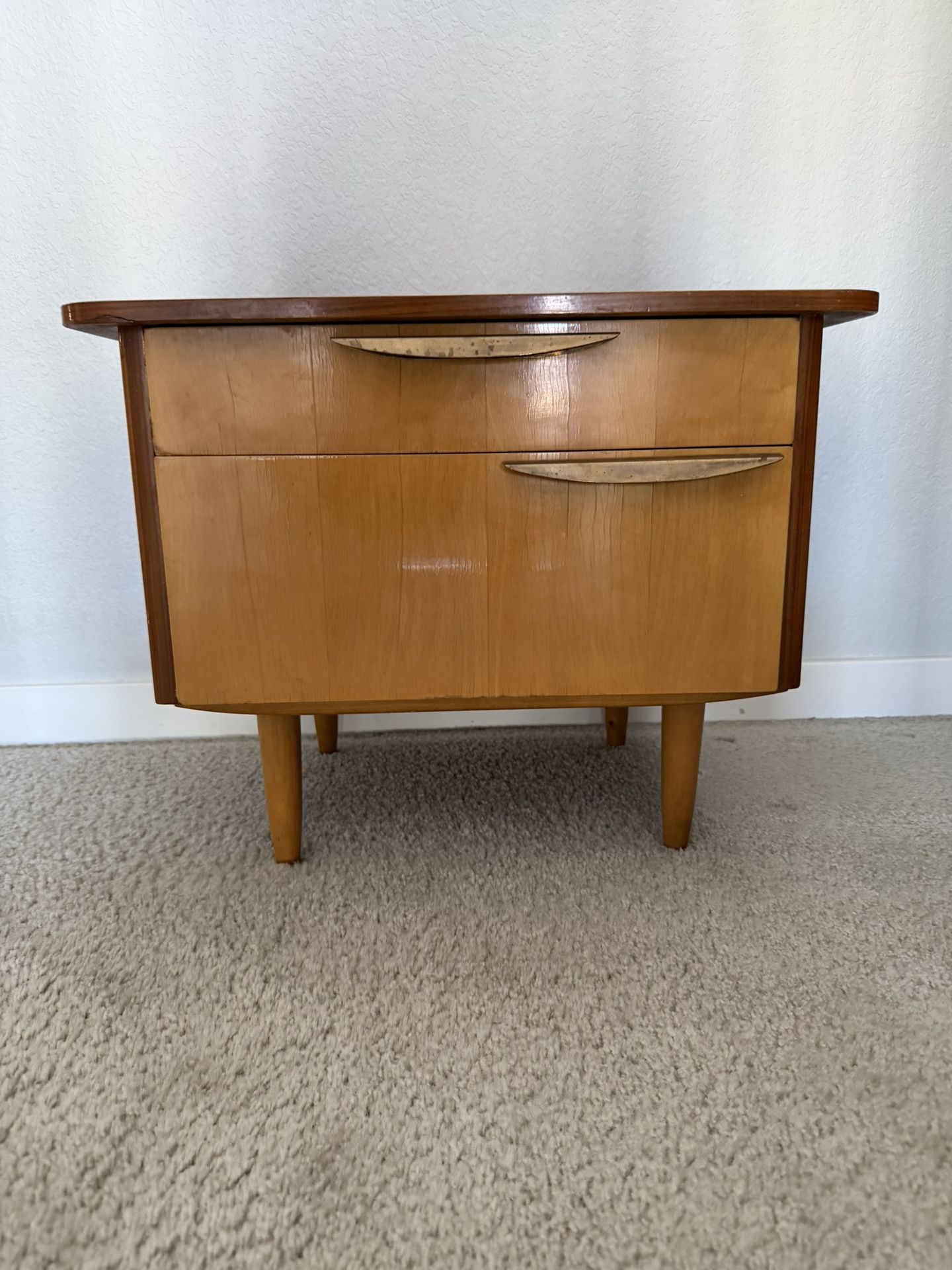 Vintage Mid Century Modern End Table 