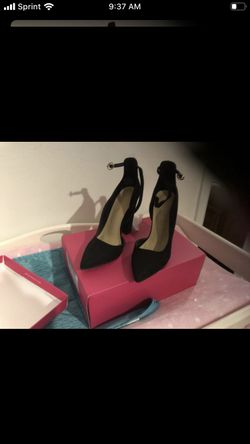 Shoe Dazzle Pumps size 6.5 NEW