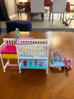 Barbie Skipper Babysitters Nursery Playset