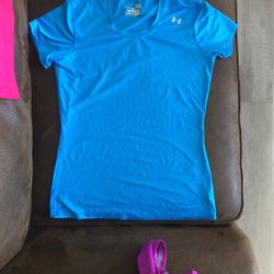 Underarmour Women’s Blue Shirt 