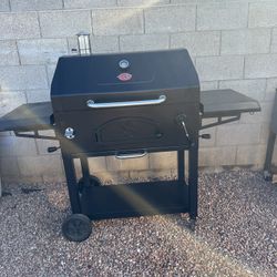 Charcoal BBQ grill