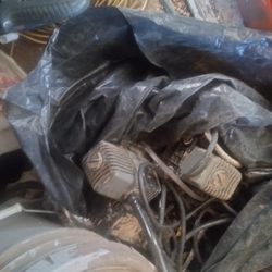 Used Submersible Pumps All Work 7 Bucks Each Obo