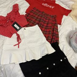 Bags Of Used Clothes SML Starting At $2.00 And Up  