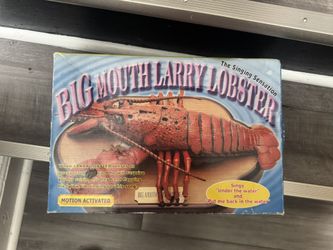 Big Mouth Larry Lobster Singing