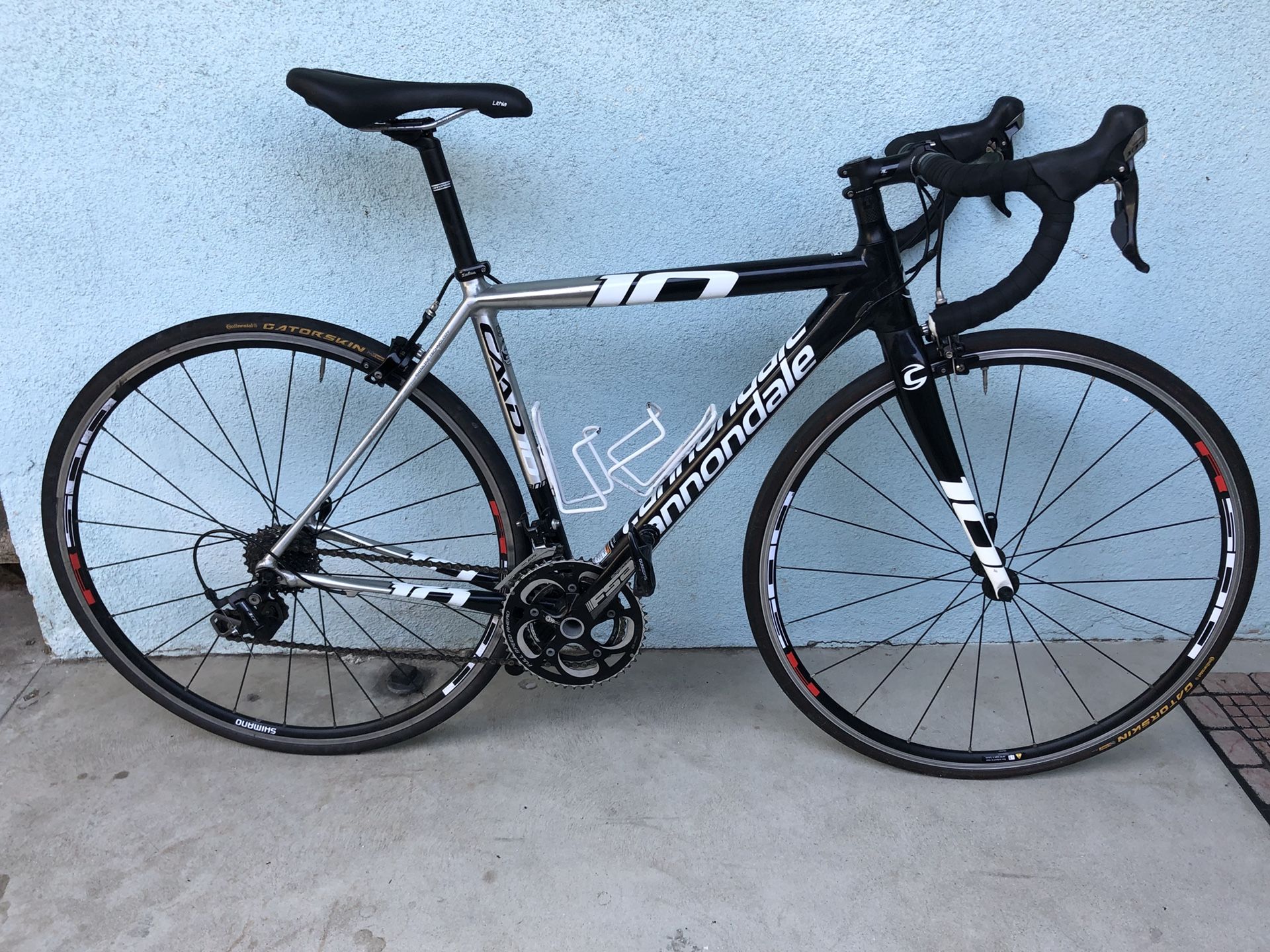 Cannondale CAAD 10 Road Bike - 48cm for Sale in Santa Monica